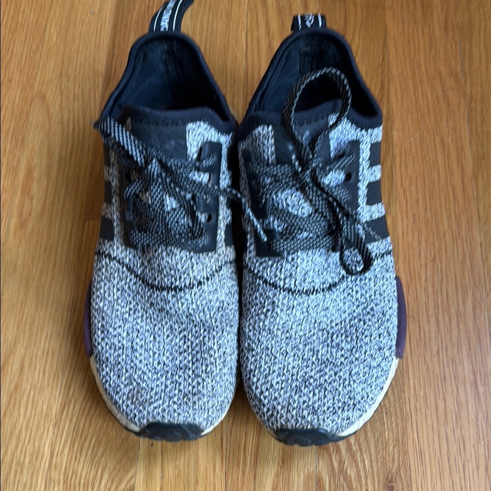Men’s Adidas sneakers